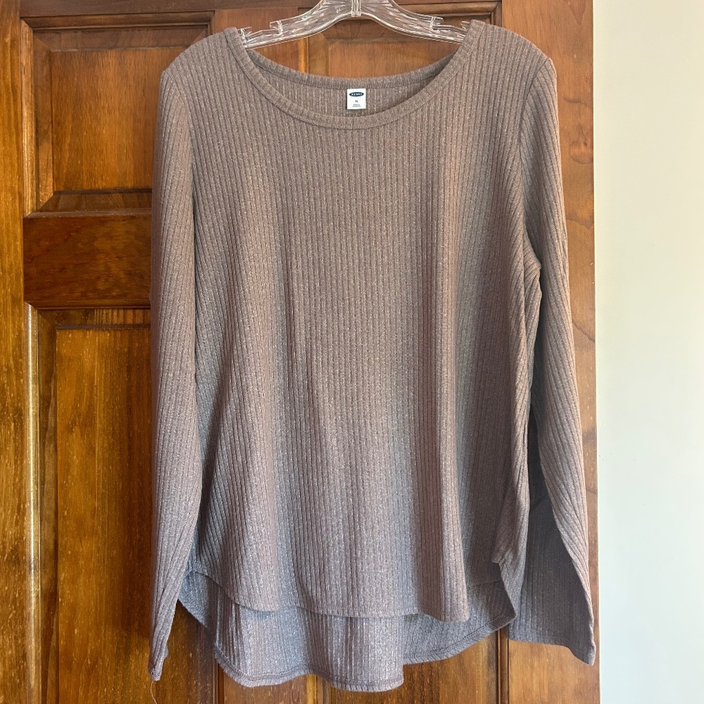 Women’s Old Navy shirt
